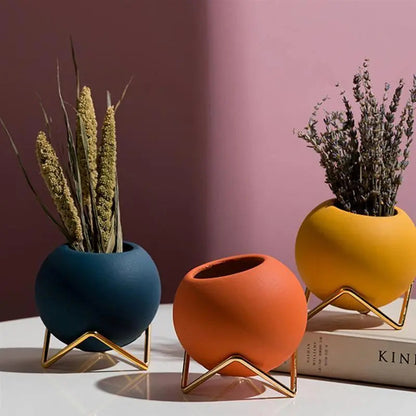 VividNest Modern Ceramic Plant Pot with Chic, Sleek Stand