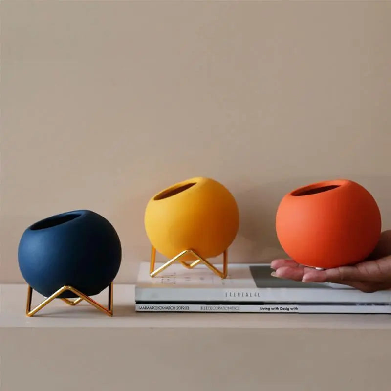 VividNest Modern Ceramic Plant Pot with Chic, Sleek Stand
