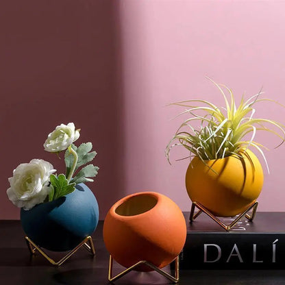 VividNest Modern Ceramic Plant Pot with Chic, Sleek Stand