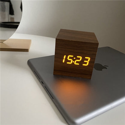 TempoWood - Digital Wooden Clock with Time, Date & Temperature