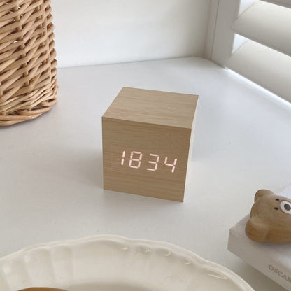 TempoWood - Digital Wooden Clock with Time, Date & Temperature