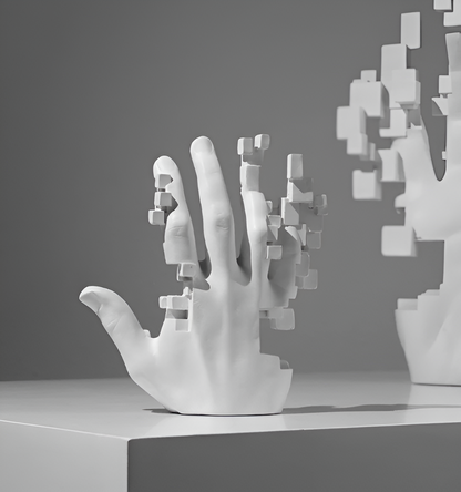 MosaicArt – Abstract Harz Hand Sculpture in Modern Elegance