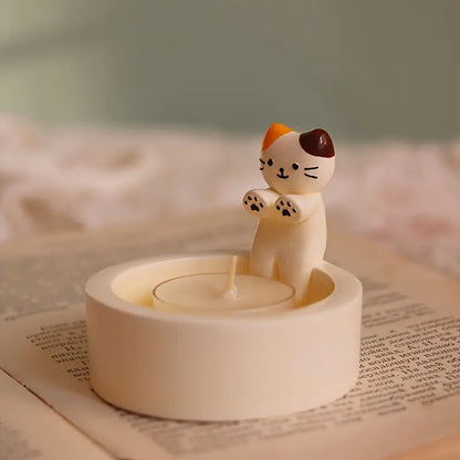LumiPaw Cat Candle Holder — Elegant Design for a Warm, Stylish Glow