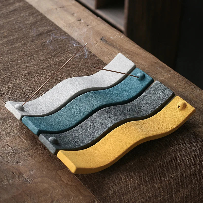 ZenWave – Elegant Ceramic Incense Holder with a Calming Wave Design