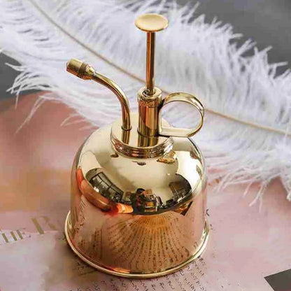 GoldenMist – Luxury Plant Sprayer with Refined Functionality