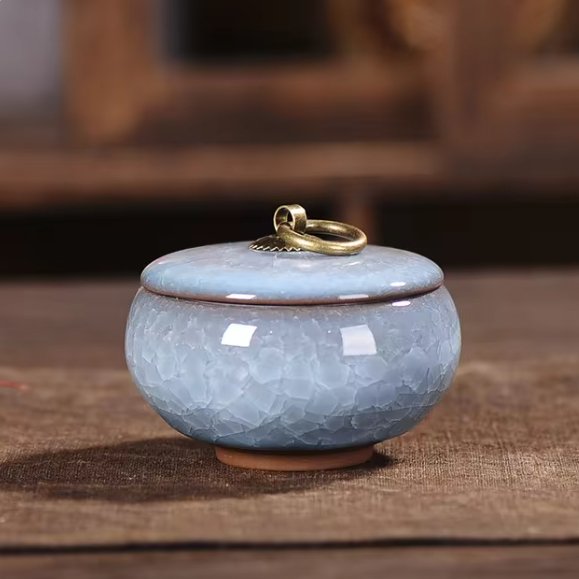 EternaPaws Elegant Ceramic Urn — A Timeless Memorial for Your Beloved Pet