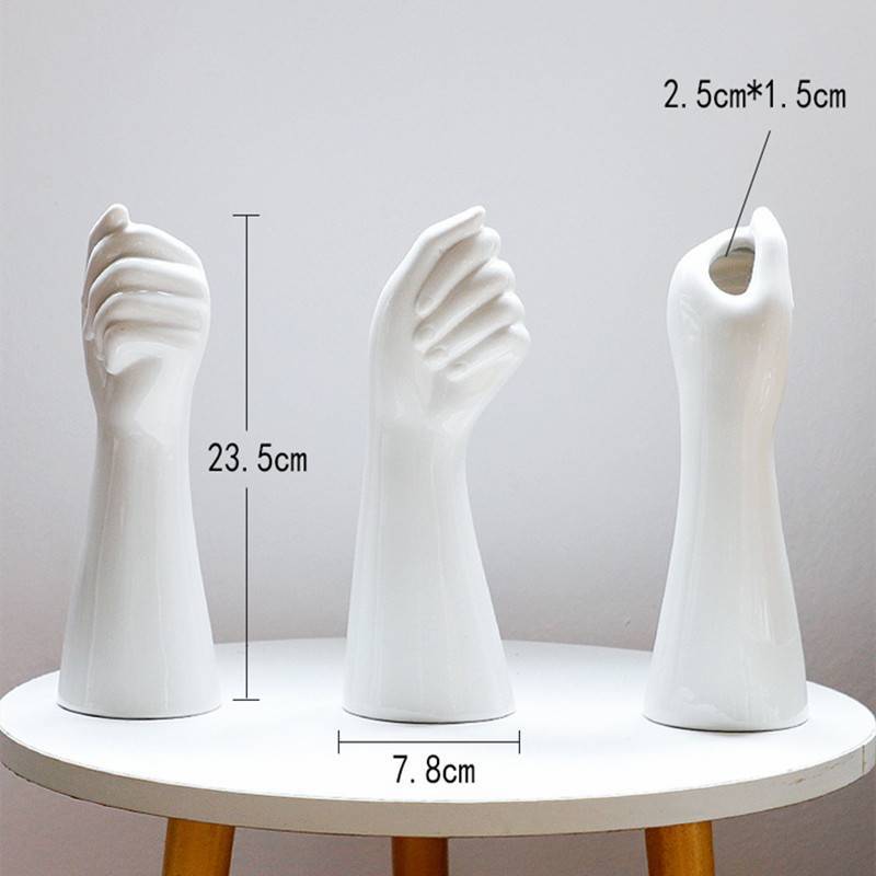 ArteLume Elegant Ceramic Vase – A Stylish Statement Piece for a Modern Interior