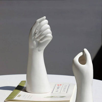 ArteLume Elegant Ceramic Vase – A Stylish Statement Piece for a Modern Interior
