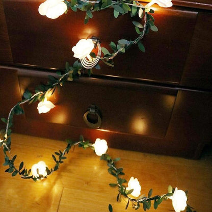 VineGlow – Exquisite LED Vine Lighting with Captivating Leaf Accents