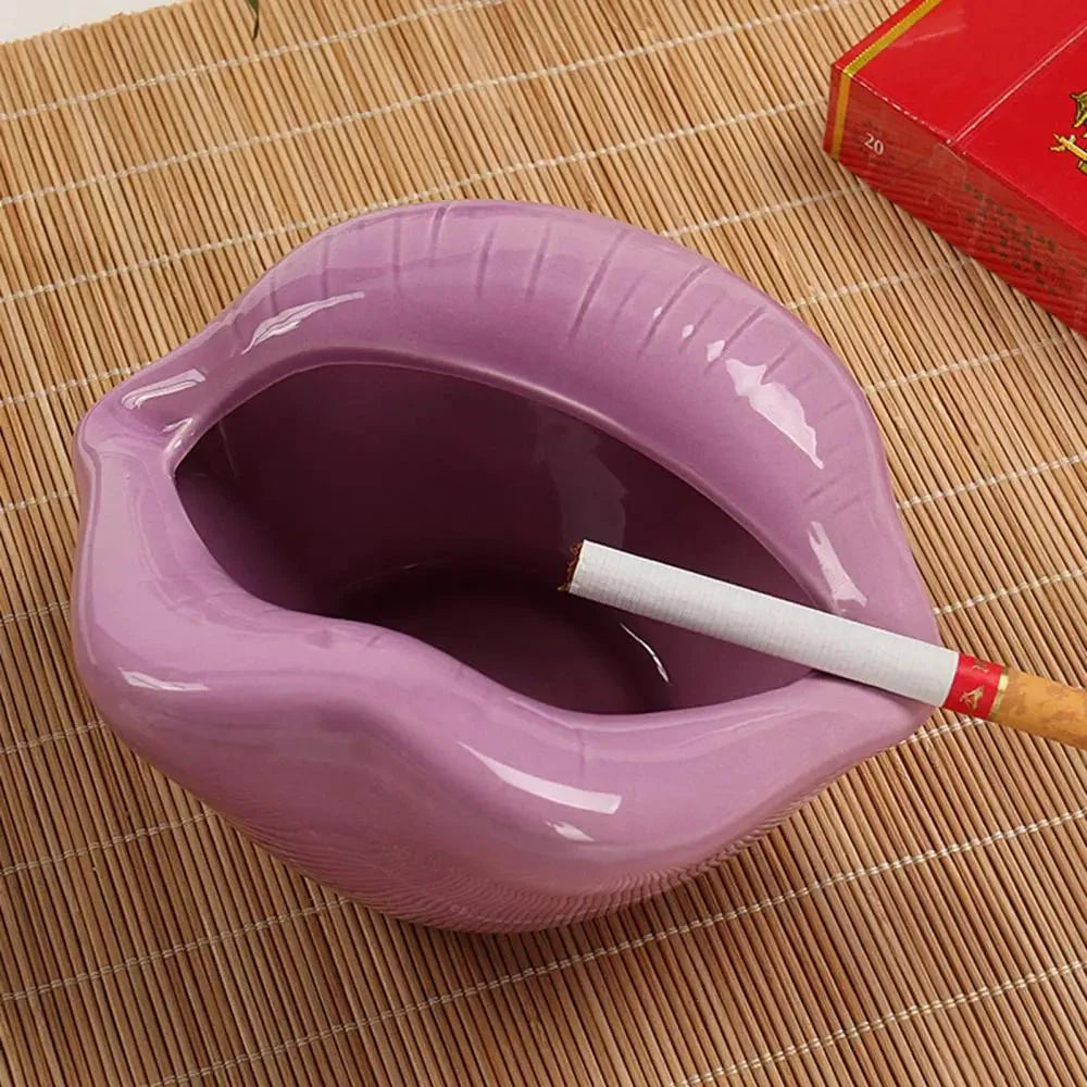 LipArt – Playful Ceramic Ashtray with Creative Design